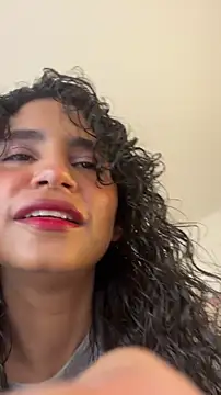 holaRosa online show from April 14, 2026, 7:52 pm