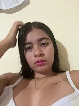 Snapshot of Kloe_zaf chatting on June 10, 2026, 5:52 am Kloe zaf online show from June 10, 2026, 5:52 am