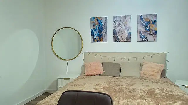 Snapshot of silver_girl chatting on April 14, 2026, 1:10 am silver girl online show from April 14, 2026, 1:10 am