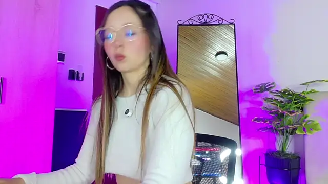 Gabbie Danger online show from April 20, 2026, 11:46 am