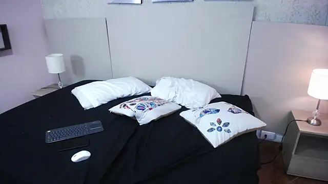 Camille n Shaggy online show from April 11, 2026, 7:45 am