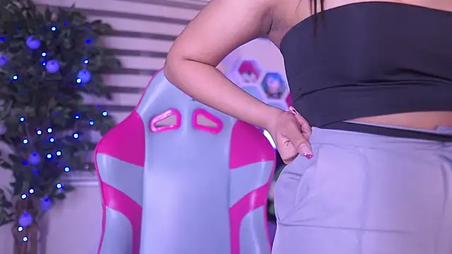 Snapshot of deasy_ chatting on April 16, 2026, 12:44 am deasy online show from April 16, 2026, 12:44 am