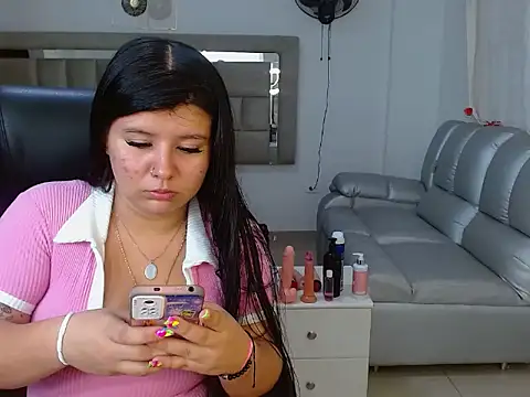 ShellyAdamssxox online show from April 15, 2026, 1:33 am