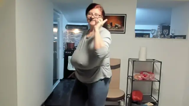 CatherineRowe online show from January 16, 2025, 3:34 pm