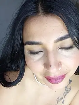 Antonella-corruso online show from May 21, 2026, 4:43 am