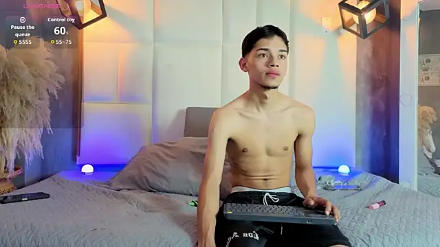 Snapshot of Eroticxcouple chatting on April 11, 2026, 8:45 pm Eroticxcouple online show from April 11, 2026, 8:45 pm