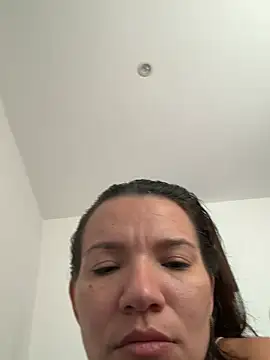 Snapshot of valery_fitt chatting on April 12, 2026, 1:14 pm valery fitt online show from April 12, 2026, 1:14 pm