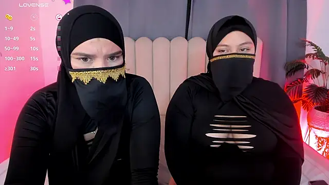 Snapshot of aziza_dalila02 chatting on April 12, 2026, 3:32 am aziza dalila02 online show from April 12, 2026, 3:32 am