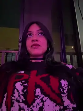 Kattze  online show from April 18, 2026, 12:02 am