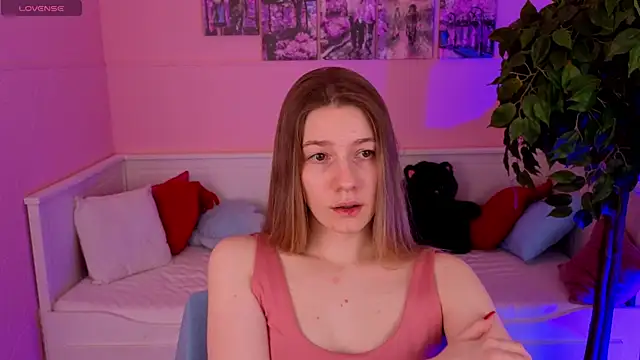 Vanessa   Lui online show from April 14, 2026, 4:12 pm