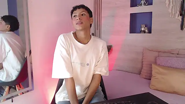 Velvet An online show from May 16, 2026, 1:48 am