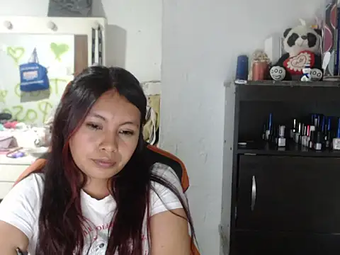 dulcemaria1918 online show from April 9, 2026, 3:52 am