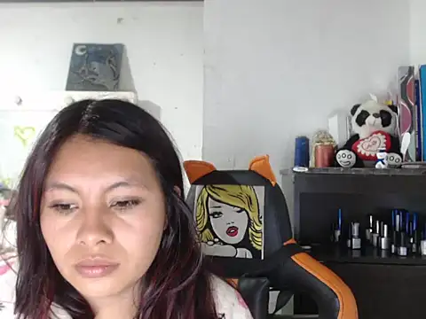 dulcemaria1918 online show from April 14, 2026, 3:55 am