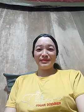 Snapshot of vanlucky2 chatting on July 6, 2026, 12:17 am vanlucky2 online show from July 6, 2026, 12:17 am
