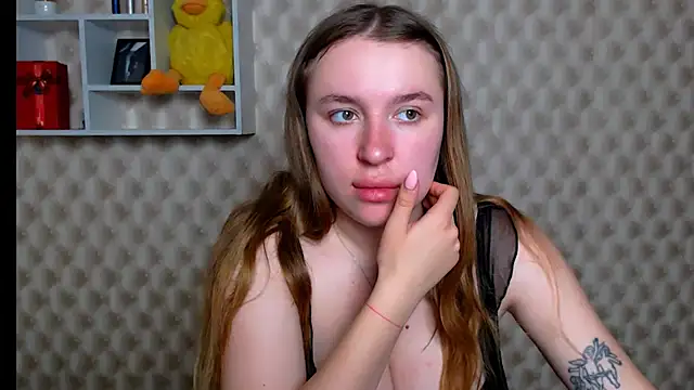 Snapshot of KassiaRayne_ chatting on June 5, 2026, 6:07 am KassiaRayne online show from June 5, 2026, 6:07 am