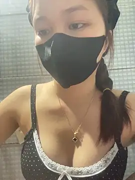 Snapshot of Cherry_Cherry09 chatting on April 15, 2026, 4:11 pm Cherry Cherry09 online show from April 15, 2026, 4:11 pm