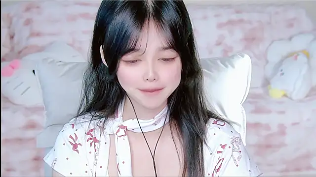 yaya-a online show from April 14, 2026, 9:03 am