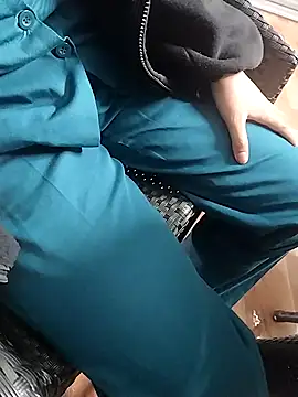 Ninilove 2k online show from April 9, 2026, 7:25 am