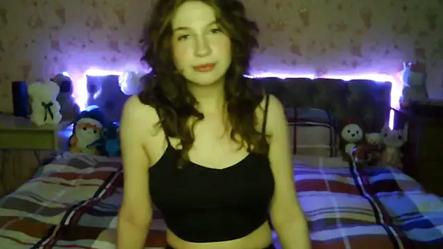 HoneyTangerine online show from April 27, 2026, 6:06 pm