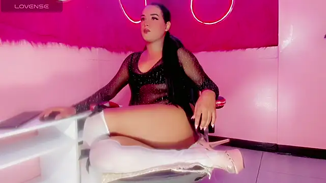 Mia dasilva  online show from April 15, 2026, 7:58 pm