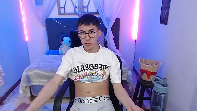 Snapshot of Andy_Norton chatting on April 14, 2026, 4:28 am Andy Norton online show from April 14, 2026, 4:28 am