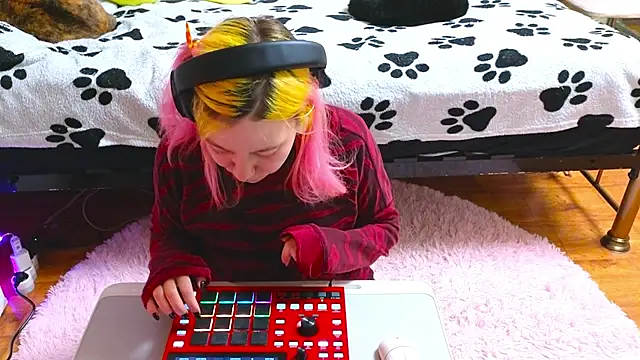 Snapshot of Sansarella chatting on January 18, 2026, 6:44 pm Sansarella online show from January 18, 2026, 6:44 pm