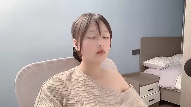 Xiaoqing00 online show from April 18, 2026, 2:19 pm