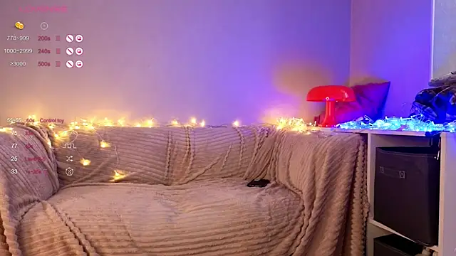 sweetandcuteee online show from April 17, 2026, 11:57 am