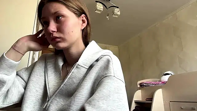 UncaringArtery online show from April 14, 2026, 6:07 am