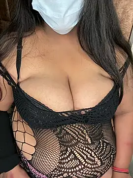 Desifiregirl online show from April 14, 2026, 8:47 pm