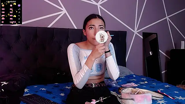 Violett1126 online show from June 24, 2026, 4:22 am