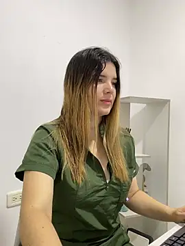 Snapshot of amelia_16 chatting on May 25, 2026, 12:59 pm amelia 16 online show from May 25, 2026, 12:59 pm