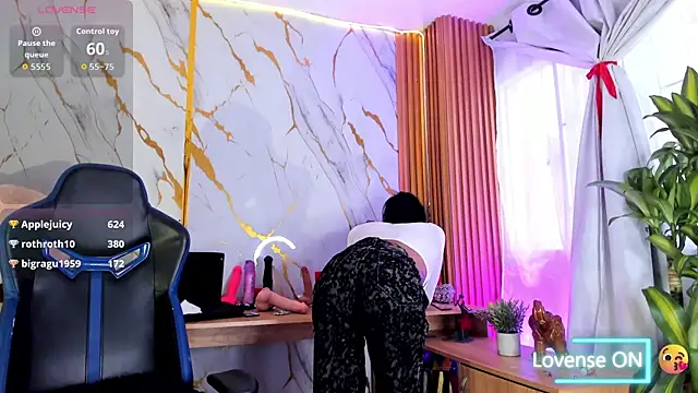 Dafne kee online show from April 15, 2026, 8:09 pm