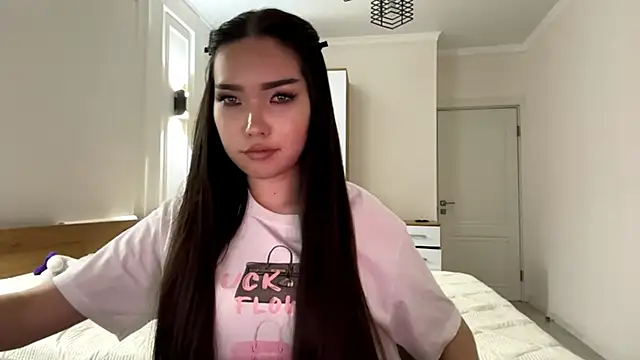 MardellHeavrin online show from April 14, 2026, 2:22 pm