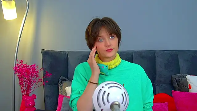 Snapshot of RitaRoses chatting on April 9, 2026, 3:07 pm RitaRoses online show from April 9, 2026, 3:07 pm