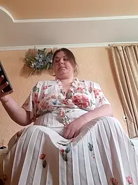 Snapshot of Dear_Natalia chatting on June 5, 2026, 7:03 am Dear Natalia online show from June 5, 2026, 7:03 am