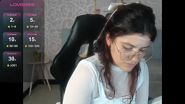 Snapshot of Scarlett_jhonson_ch chatting on April 19, 2026, 6:10 pm Scarlett jhonson ch online show from April 19, 2026, 6:10 pm