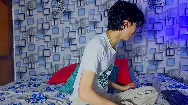 Twink Sebas7 online show from April 12, 2026, 12:19 pm