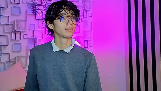 Snapshot of Twink_Sebas7 chatting on May 17, 2026, 12:16 pm Twink Sebas7 online show from May 17, 2026, 12:16 pm