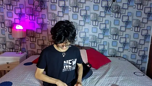 Snapshot of Twink_Sebas7 chatting on April 28, 2026, 12:20 pm Twink Sebas7 online show from April 28, 2026, 12:20 pm