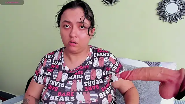 Snapshot of Cassle_ibarra_x chatting on April 15, 2026, 6:56 pm Cassle ibarra x online show from April 15, 2026, 6:56 pm