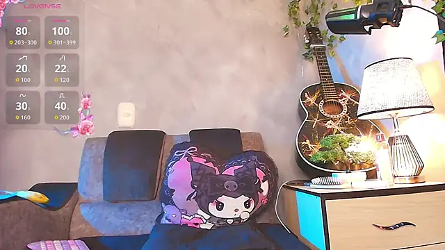 Snapshot of ambar__devon chatting on April 14, 2026, 8:14 pm ambar devon online show from April 14, 2026, 8:14 pm