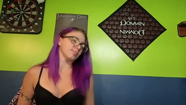 Summer Taz7 online show from June 30, 2026, 1:33 pm