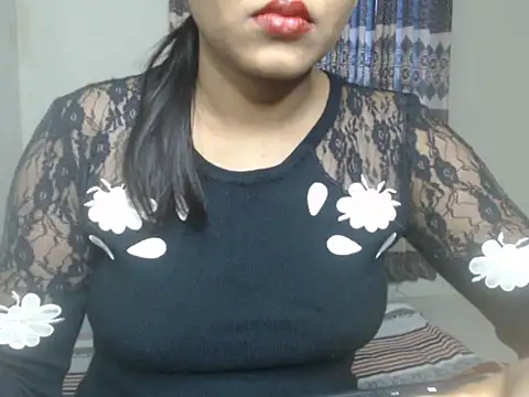 VelvetCoupleLive online show from July 13, 2026, 11:53 am
