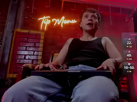 Snapshot of MissaelRossi chatting on April 14, 2026, 7:41 pm MissaelRossi online show from April 14, 2026, 7:41 pm