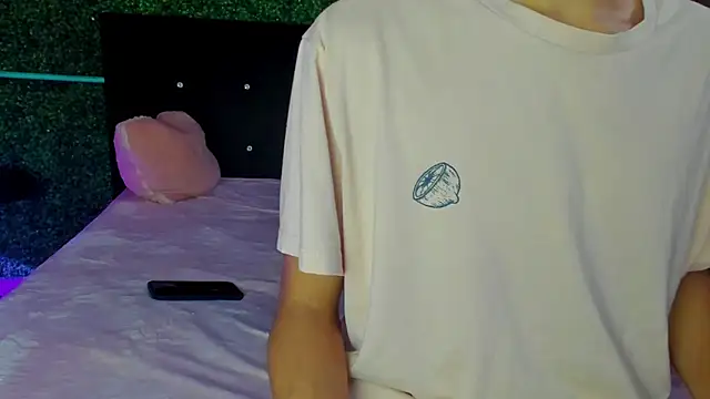 Snapshot of rafael_velvet chatting on April 10, 2026, 9:55 pm rafael velvet online show from April 10, 2026, 9:55 pm