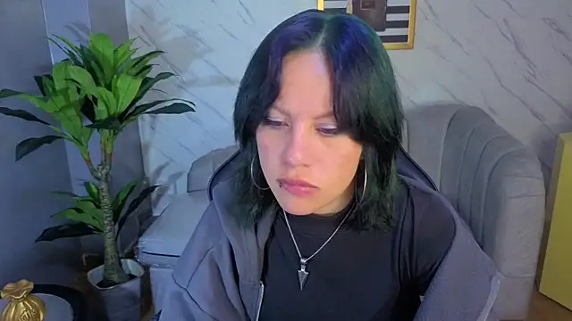 lewii t online show from April 12, 2026, 12:19 pm