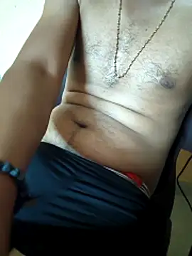 bullhottamil online show from April 17, 2026, 5:38 pm