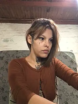 selenarz online show from April 28, 2026, 9:52 pm