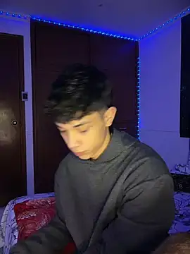 Snapshot of RoughDiamond_ chatting on April 12, 2026, 10:29 am RoughDiamond online show from April 12, 2026, 10:29 am